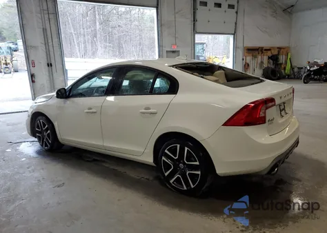 2018 Volvo S60 Dynamic z USA, uszkodzony, nr VIN YV140MTLXJ2450852